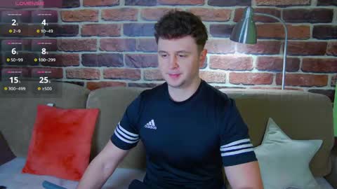 Snapshot of alex_onelove chatting on 04.19.26 Alex online show from 04.19.26