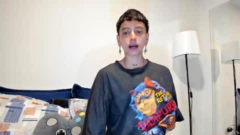 Snapshot of alex_poett chatting on 02.19.25 Residente0xxx online show from 02.19.25