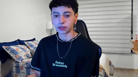 Snapshot of alex_poett chatting on 02.27.25 Residente0xxx online show from 02.27.25