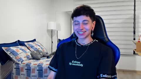 Snapshot of alex_poett chatting on 02.27.25 Residente0xxx online show from 02.27.25