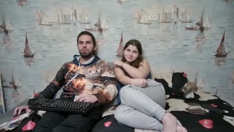 Alex and Sarah online show from 11.07.25