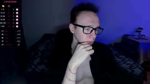 Snapshot of alex_silent chatting on 12.10.24 alex_silent online show from 12.10.24