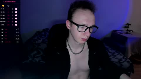 Snapshot of alex_silent chatting on 12.11.24 alex_silent online show from 12.11.24