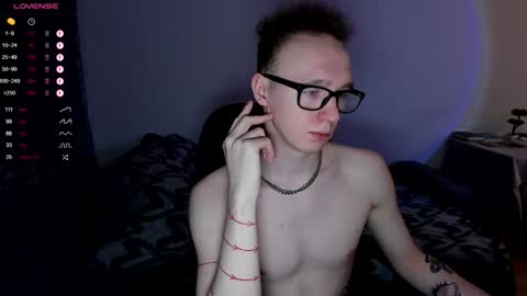 Snapshot of alex_silent chatting on 01.08.25 alex_silent online show from 01.08.25