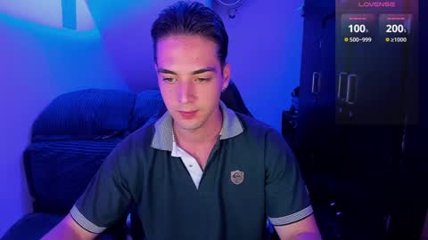 Snapshot of alex_smith0 chatting on 12.23.24     online show from 12.23.24