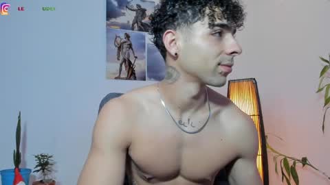 Snapshot of alex_zt7 chatting on 06.10.26 x online show from 06.10.26