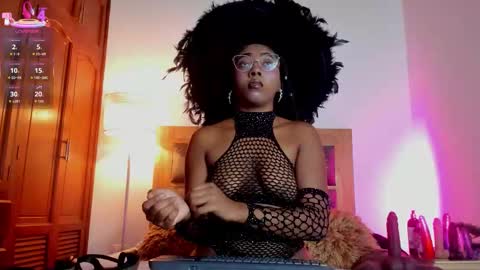 alexa_cortes23 online show from 10.28.25