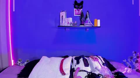 Snapshot of alexa_espinoza chatting on 02.04.25 Alexa online show from 02.04.25
