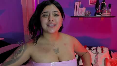 Snapshot of alexa_espinoza chatting on 02.07.25 Alexa online show from 02.07.25