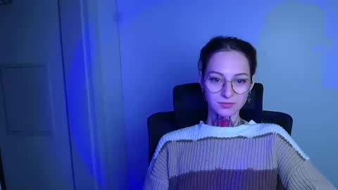 Snapshot of alexa_kittie chatting on 01.06.26 Alexa online show from 01.06.26