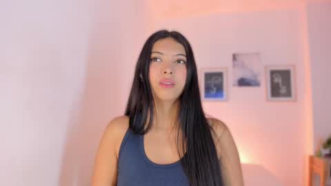 Alexa Millers online show from 09.15.25