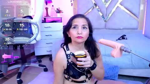 Snapshot of alexa_murphy_ chatting on 11.30.25 Alexa Murphy online show from 11.30.25