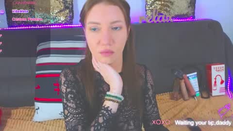 Snapshot of alexa_stoun chatting on 01.12.25 Alexa online show from 01.12.25