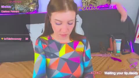 Snapshot of alexa_stoun chatting on 01.25.25 Alexa online show from 01.25.25