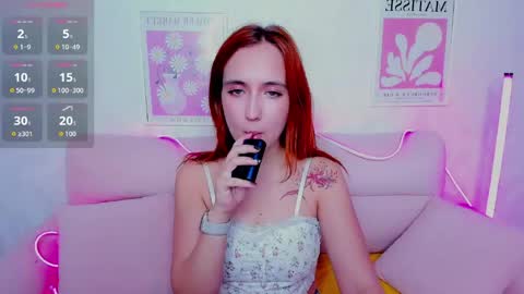 Snapshot of alexa_temptress chatting on 05.18.26 Alexa online show from 05.18.26