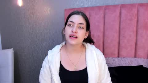 Alexa Thaylor online show from 11.26.25