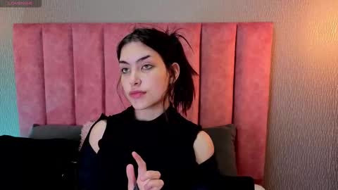 Alexa Thaylor online show from 12.16.25