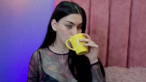 Alexa Thaylor online show from 12.18.25