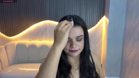 Snapshot of alexaa_tx chatting on 11.13.25 Online 2200 to 600 online show from 11.13.25