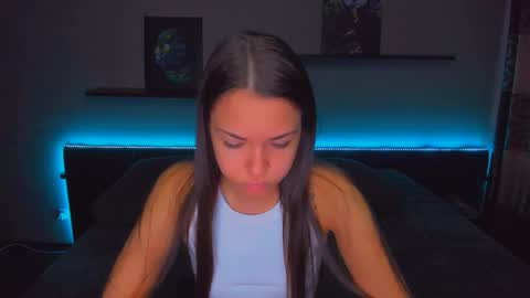 angel online show from 10.10.25