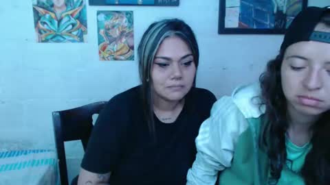 Snapshot of alexablu3 chatting on 01.08.25 Alexa Blu3 online show from 01.08.25