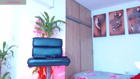 Snapshot of alexafoxxy01 chatting on 01.10.25 alexafoxxy01 online show from 01.10.25