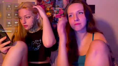 Snapshot of alexalarose chatting on 04.25.26 alexalarose online show from 04.25.26