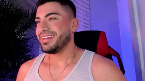 Snapshot of alexander_diiaz chatting on 10.08.25 Alexander Diaz online show from 10.08.25