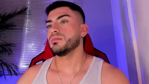 Snapshot of alexander_diiaz chatting on 10.21.25 Alexander Diaz online show from 10.21.25