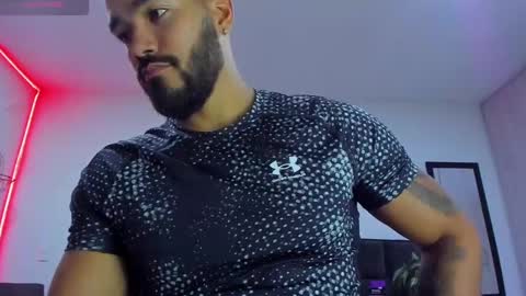 Onlyfansalexmartinezwb  Instagram alexwbmartinez  Twitter martinezcb937 online show from 02.28.25