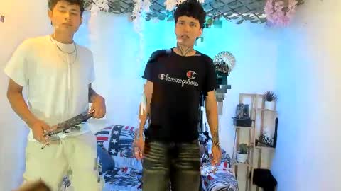 chicos hot online show from 11.11.25