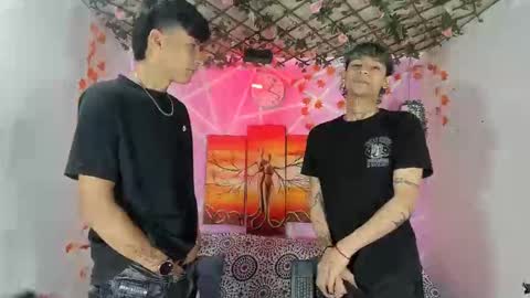 chicos hot online show from 11.20.25