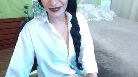 alexandra_jonas online show from 04.15.26