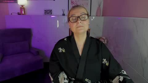 Snapshot of alexandra_kind chatting on 01.18.25 Alexandra online show from 01.18.25