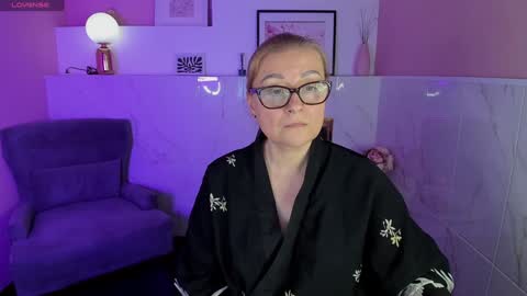 Snapshot of alexandra_kind chatting on 01.19.25 Alexandra online show from 01.19.25