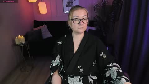 Snapshot of alexandra_kind chatting on 01.21.25 Alexandra online show from 01.21.25