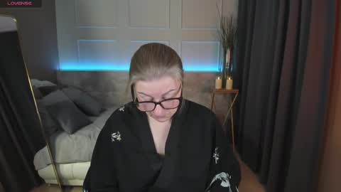 Snapshot of alexandra_kind chatting on 03.01.25 Alexandra online show from 03.01.25