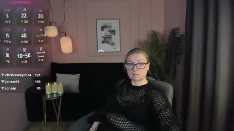 Snapshot of alexandra_kind chatting on 03.12.25 Alexandra online show from 03.12.25