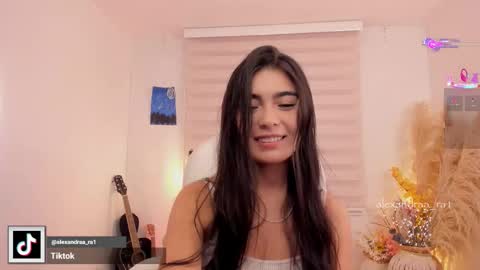 Alexandra Rodriguez online show from 12.01.25