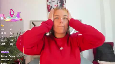 Snapshot of alexandra_torress chatting on 01.10.26 alexandra online show from 01.10.26