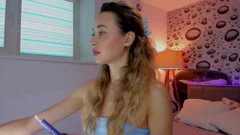 Snapshot of alexawilds chatting on 02.22.26 AlexaWilds online show from 02.22.26