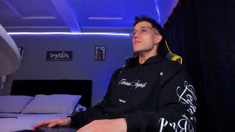 alexgiraldo__ online show from 12.02.25