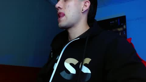Snapshot of alexgiraldo__ chatting on 06.07.26 alexgiraldo__ online show from 06.07.26