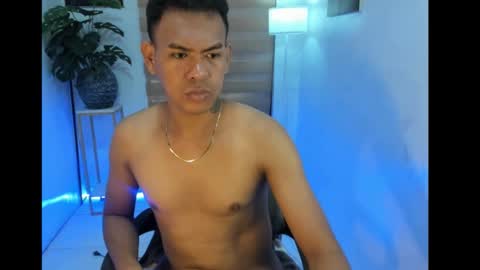 Snapshot of alexgrayanx chatting on 11.10.25 alexgrayanx online show from 11.10.25