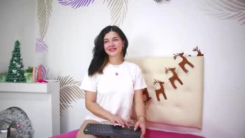 alexia_clark7 online show from 12.14.25