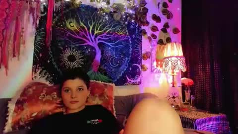 Alex online show from 10.21.25