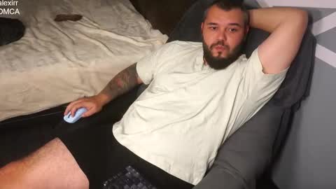 Snapshot of alexirr chatting on 11.11.25 Alex online show from 11.11.25