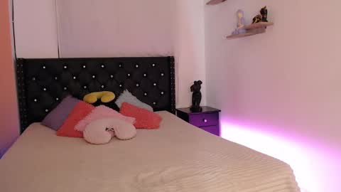 Alexis online show from 09.17.25