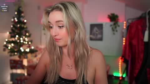 Snapshot of alexis___texas chatting on 12.31.24 Alexis Texas online show from 12.31.24