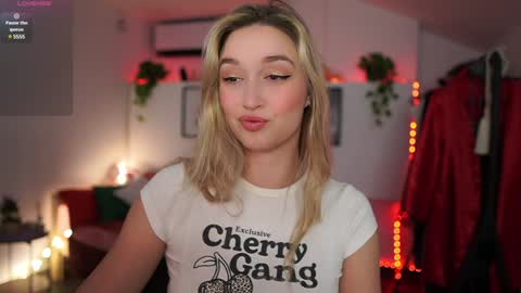 Snapshot of alexis___texas chatting on 02.04.25 Alexis Texas online show from 02.04.25